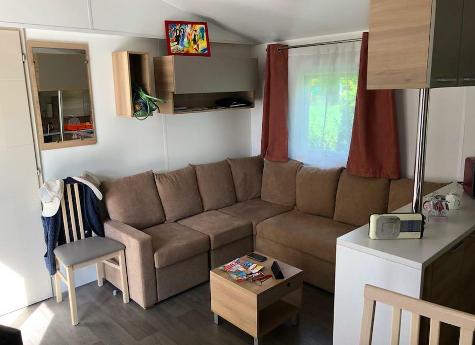 Mobil Home Proche Du Plan D'Eau D'Embrun Ngoại thất bức ảnh